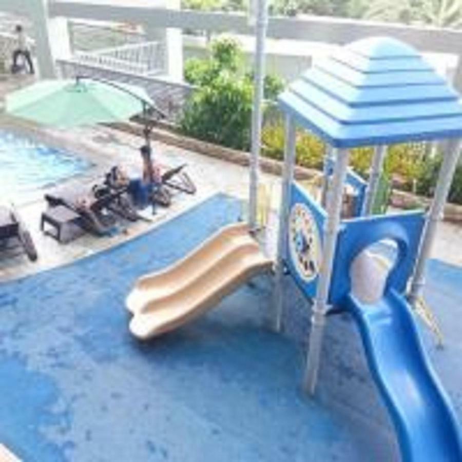 Cubao Manhattanheights Unit 21a Tower A, 2br Apartment